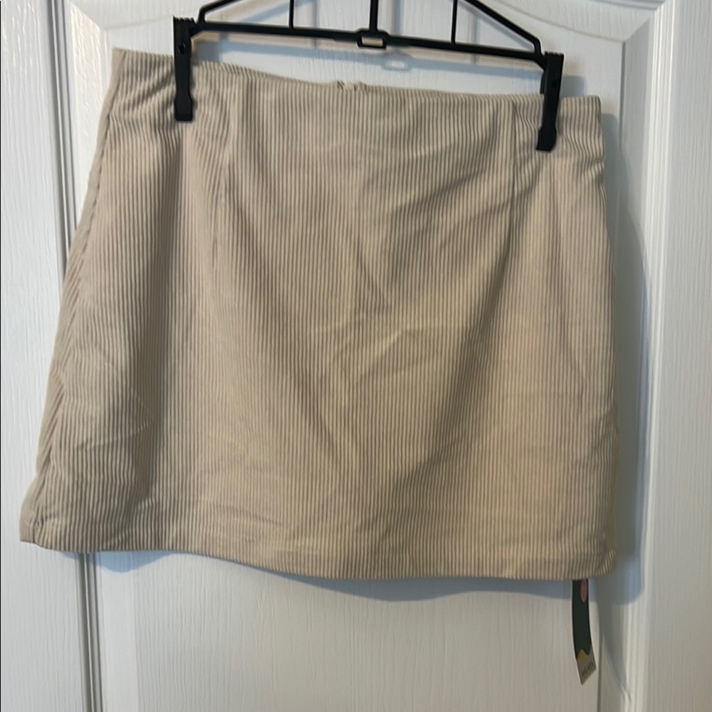 HALARA Tan Mini Pencil Skirt Casual